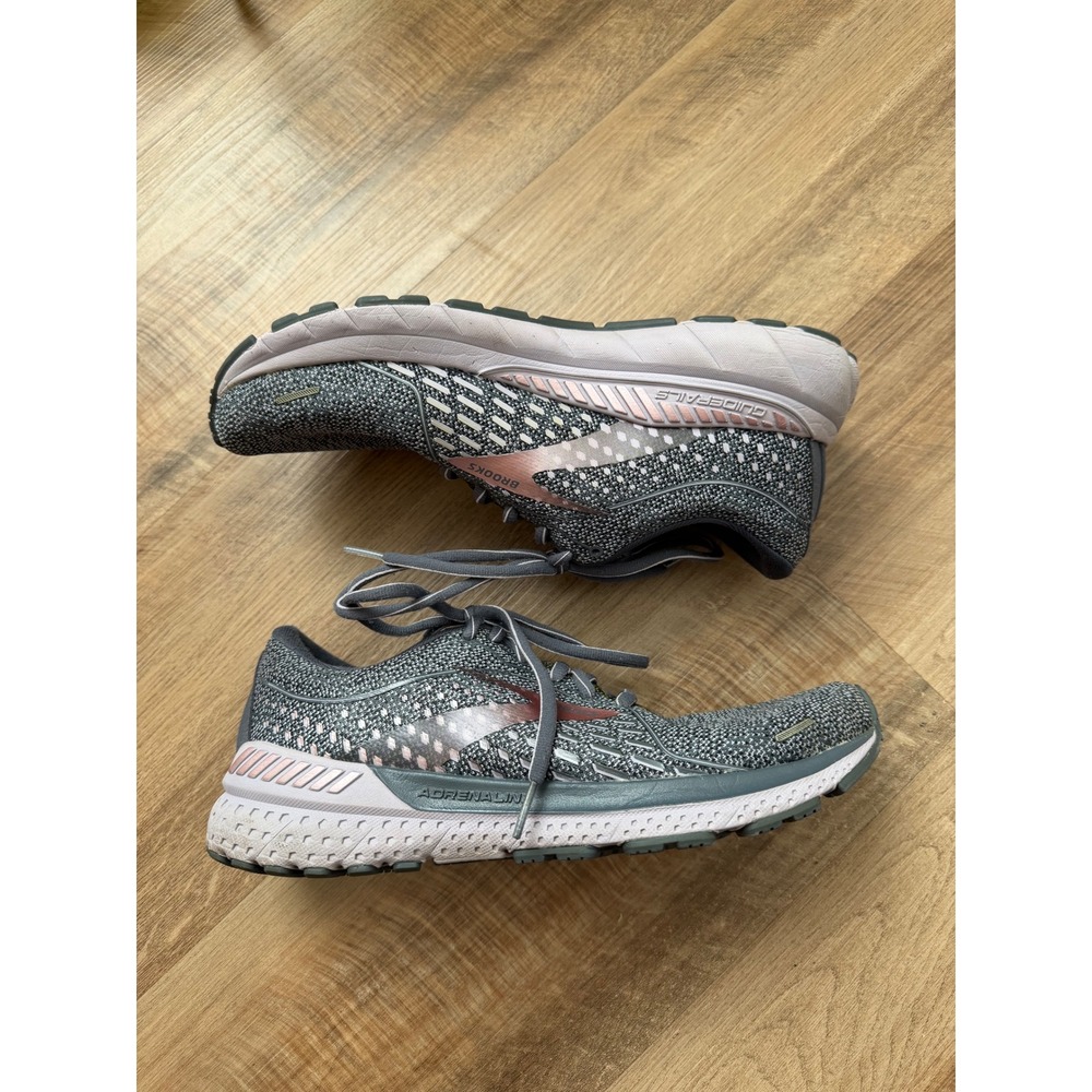 Brooks Adrenaline GTS 21 Shoes Womens 9.5 Running Grey Rose Gold 1203291B528